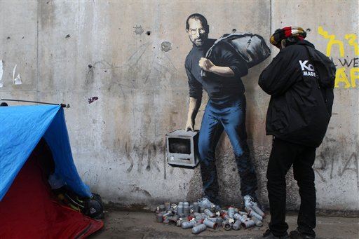 France Vows to Protect Banksy's Steve Jobs Migrant Mural