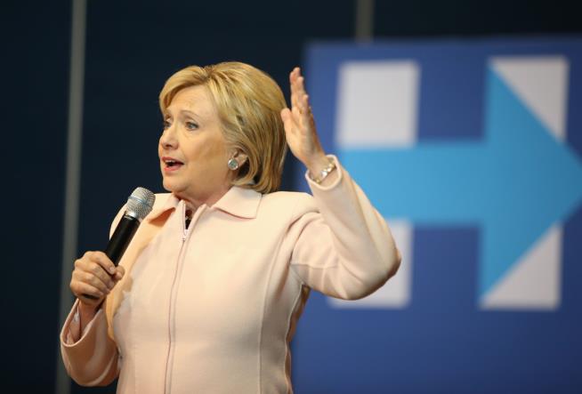Clinton Emails Found to Contain Top-Secret Info