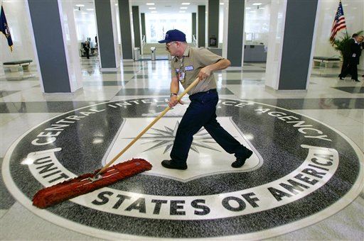 Report: CIA Sends Fake Memos to Own Agents