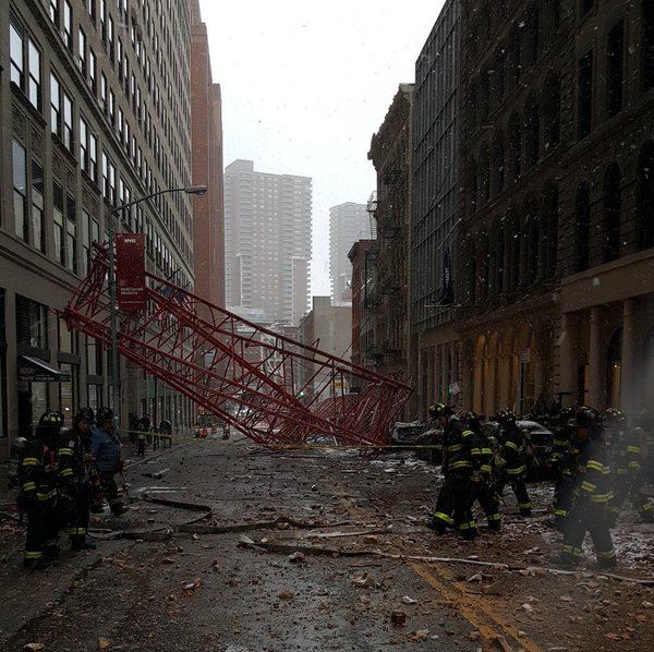 1 Dead in NYC Crane Collapse