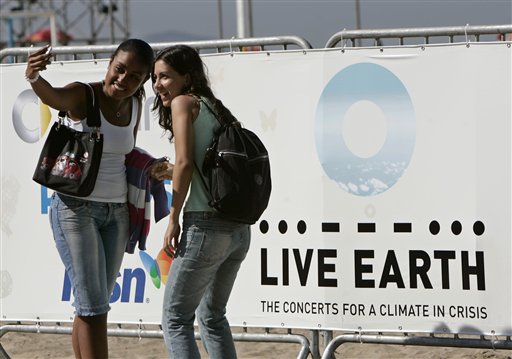 Rio Reverses Live Earth Ban