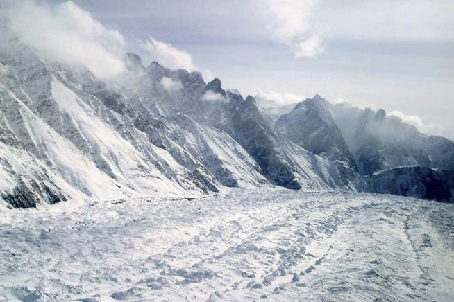 Soldier Rescued From Avalanche Dies in Hospital