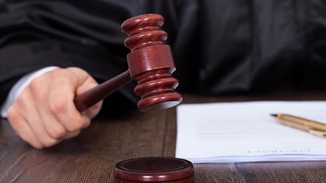 SCOTUS Upholds Guy's Porn Sentence Based on a Comma