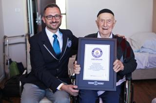 World's Oldest Man Survived Auschwitz