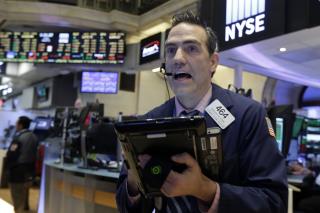 Dow Rises 15 Ahead of Big Fed Meeting