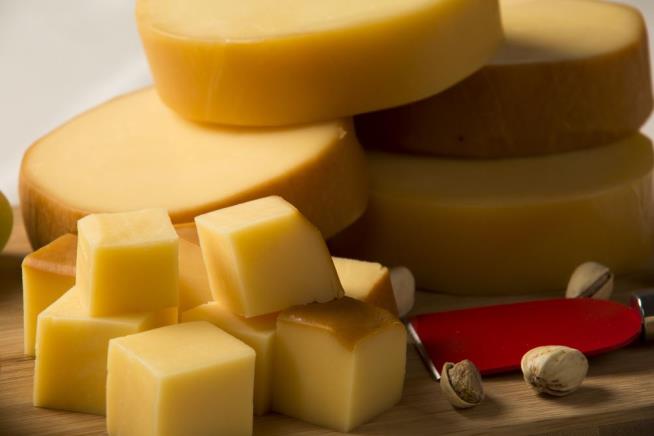 'Provolone Poacher' Lifts $2K in Cheese from Restaurant