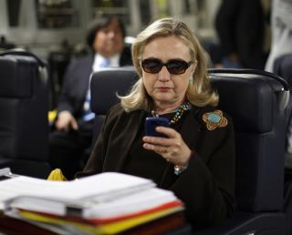 Clinton's Email Problem Isn't Going to Go Away