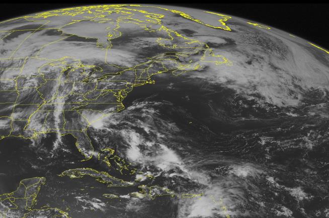 Tropical Storm Bonnie Forms Near the Carolinas
