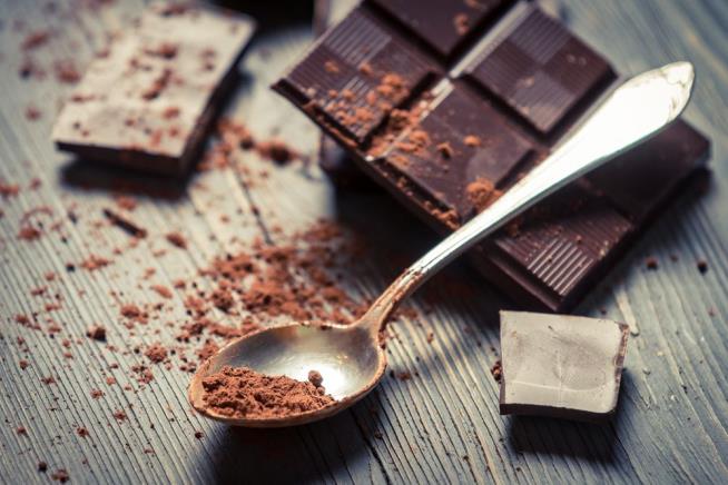People at Dance Clubs Are Snorting Chocolate To Get High