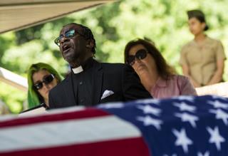 Hundreds Attend Funeral of Veteran With No Family