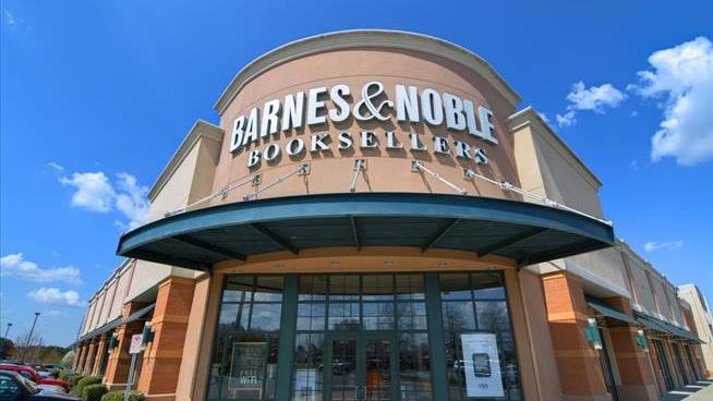Barnes & Noble Is in Trouble, and Book Lovers Should Be Afraid