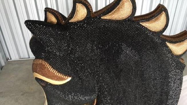 Inside a Sparkly Horse Head, NZ's Biggest Coke Bust Ever