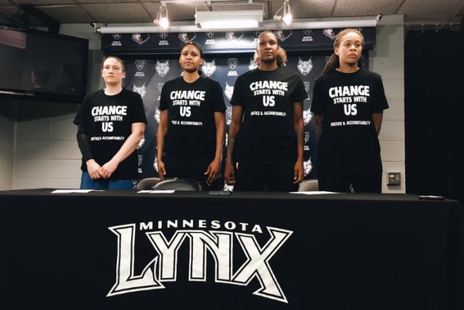 Cops Quit WNBA Security Over Players' Shirts