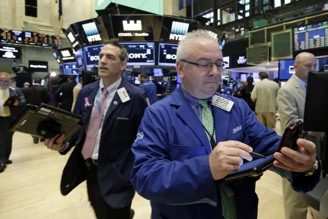 Markets Close Mostly Unchanged