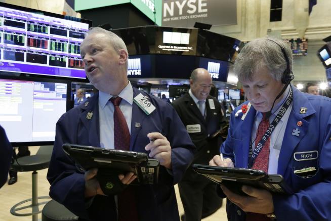 Dow's Winning Streak Continues
