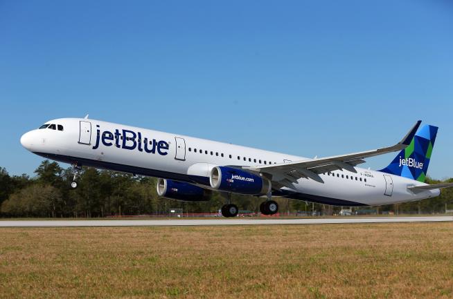 24 Hurt on 'Rocky' JetBlue Flight