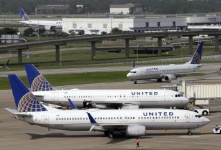 Scotland Busts 2 United Pilots, Says They Were Drunk