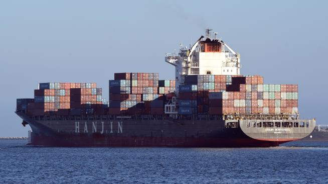 Hanjin Shipping Crisis Hits Tech Giants