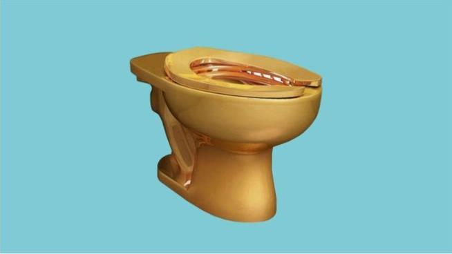 Museumgoers Can Poop in This 18-Carat Gold Toilet