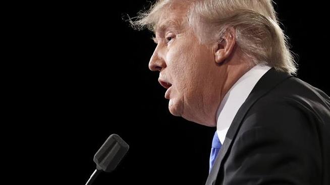 Trump Calls His Debate Mic 'Defective'