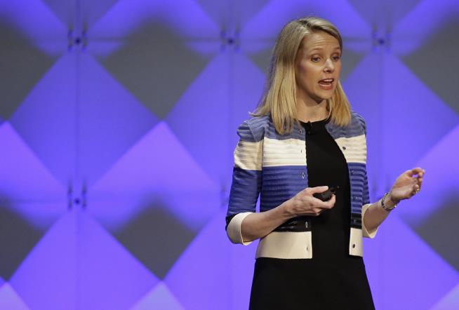 Yahoo Exec Claims He Was Fired Because He Was Male