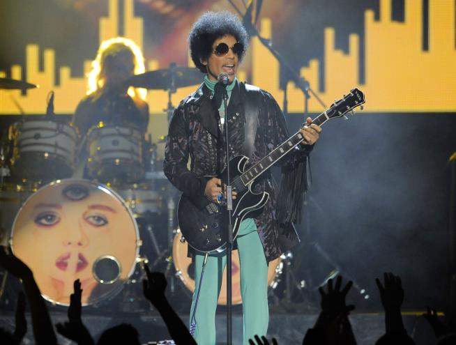 'New' Music From Prince Is On the Way