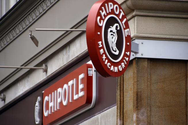 Chipotle's 1st Tasty Made Burger Store Opens This Week