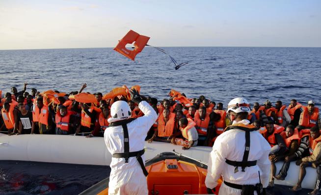 UN: Survivors Report 240 Dead in 2 Mediterranean Shipwrecks