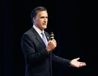 Sources Say Trump Considering Romney, Petraeus for Secretary of State