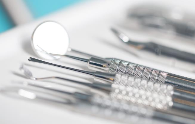 VA Dentist Put 592 Vets at Risk of HIV, Hepatitis