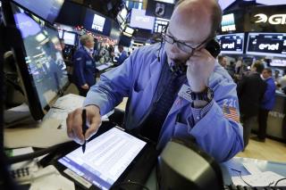 Dow Again Closes at Record High