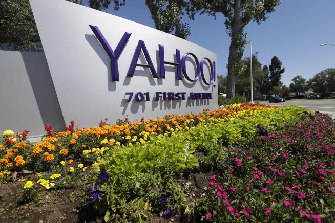 Yahoo Says Hackers Stole Info From Over 1B Accounts