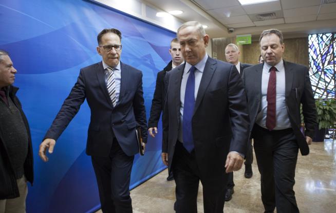 Netanyahu Fumes Publicly at Obama Over UN Rebuke