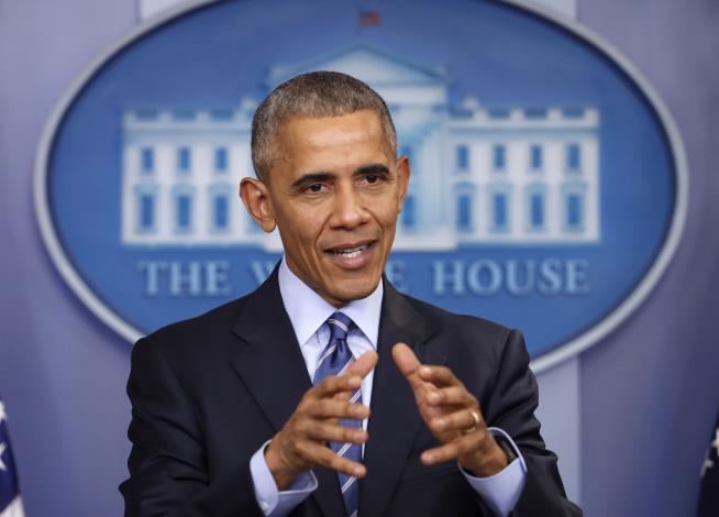 On Twitter, Obama Hails 'Remarkable Progress'