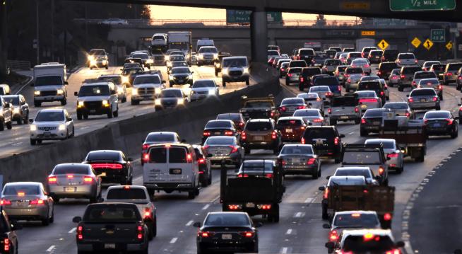 Live Near Heavy Traffic? You Have Higher Dementia Risk