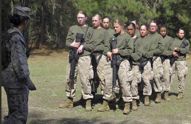 For 1st Time, Female Marines in Ground Infantry Unit