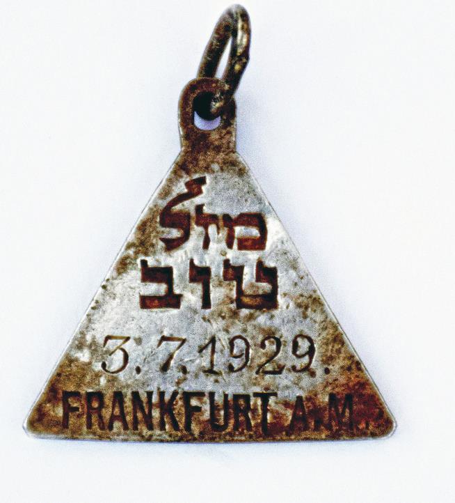 In Nazi Death Camp, a Mysterious Link to Anne Frank