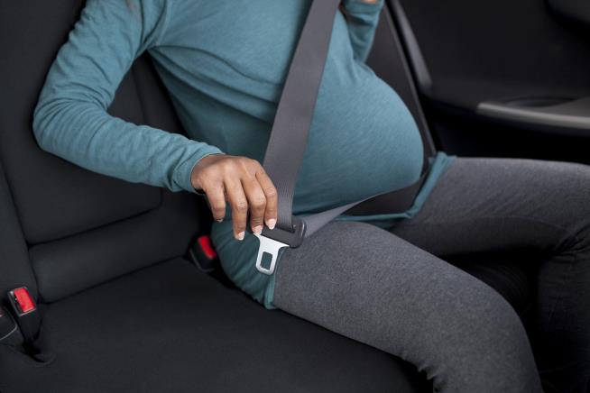 In Sweden: 'How to Give Birth in a Car' Is New Course
