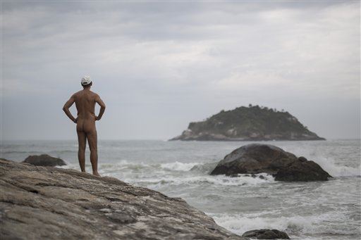 Feeling Blue? Scientists Suggest Spending Time Nude