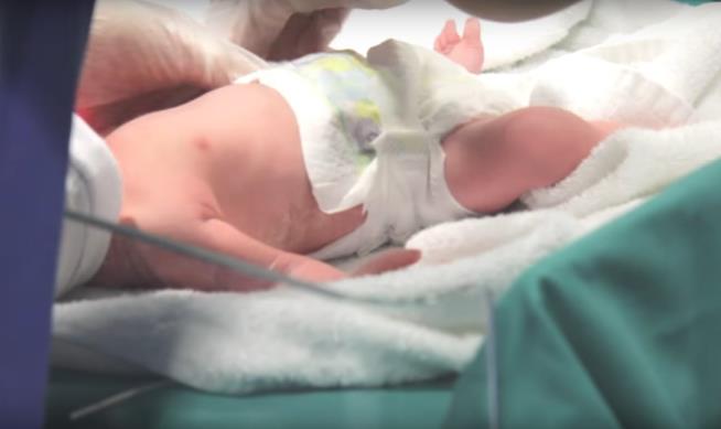 64-Year-Old Gives Birth to Twins in Spain