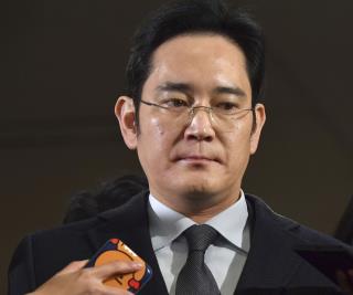 Samsung Leader Arrested in Corruption Scandal