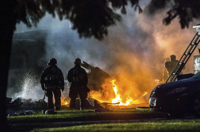 4 Killed as Plane Crashes Into California Homes