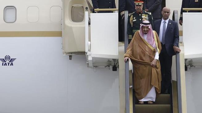 Saudi King's Rumored Heavy Packing Includes 2 Elevators