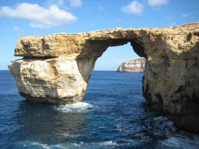 Iconic Game of Thrones Arch Collapses Into Sea
