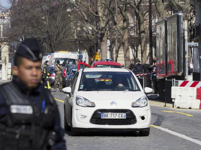 Letter Bomb Explodes at France Office of IMF