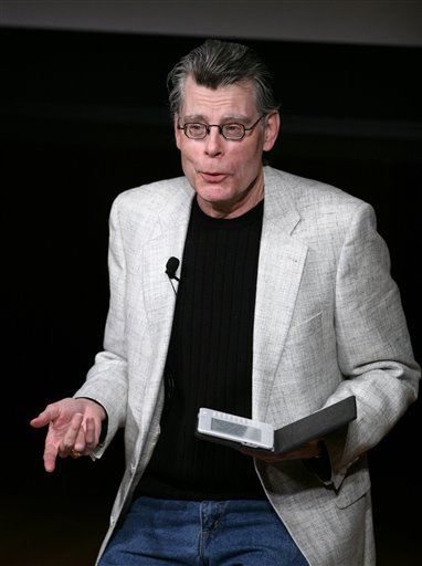 Stephen King Gives Fire Department a Helping Hand