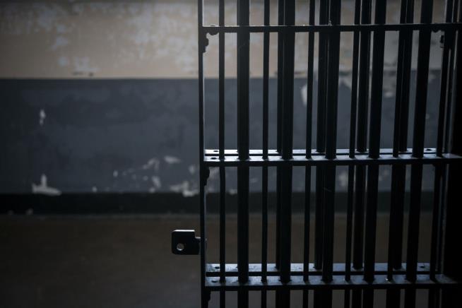 After Release Fax Fails, Inmate Commits Suicide