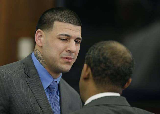 Report: Hernandez Had Bible Verse on Forehead