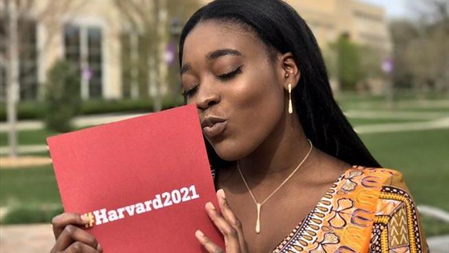 Teen's Prom Date? Her Harvard Acceptance Letter