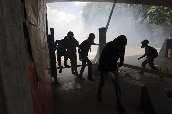Death Count Marches Upward to 38 in Venezuela Unrest